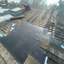 Chicago-Shingle-Roof-Repair-Fixing-Buckling-Plywood-Seams-for-a-Durable-Roof 1