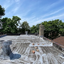Commercial-Roof-Aluminum-Coating-in-Chicago-Protect-and-Extend-the-Life-of-Your-Roof 3