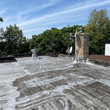 Commercial-Roof-Aluminum-Coating-in-Chicago-Protect-and-Extend-the-Life-of-Your-Roof 4