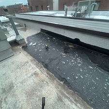 Damaged-or-Rotted-Wall-Flashing-and-Field-Membrane-Repairs-in-Chicago 3