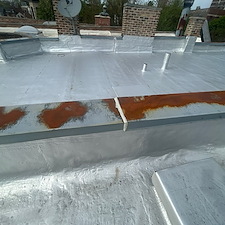 Flat-Roof-Leaking-in-Chicago-Gaps-in-Metal-Coping-Seams-Could-Be-the-Cause 3