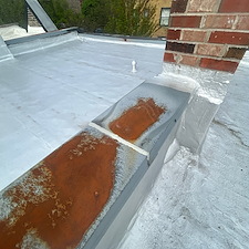 Flat-Roof-Leaking-in-Chicago-Gaps-in-Metal-Coping-Seams-Could-Be-the-Cause 1