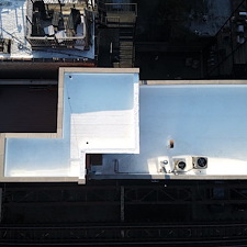 Need-a-New-TPO-Roof-in-Chicago-What-Homeowners-Should-Know 1