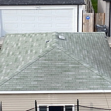 Old-Shingles-on-Garage-Roof-Need-Replacement-Anchor-Point-Roofing-in-Chicago-Can-Help 3
