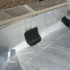Open-Seams-on-Flat-Roofs-in-Chicago-Causes-and-Solutions 3
