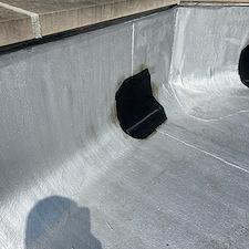 Open-Seams-on-Flat-Roofs-in-Chicago-Causes-and-Solutions 2