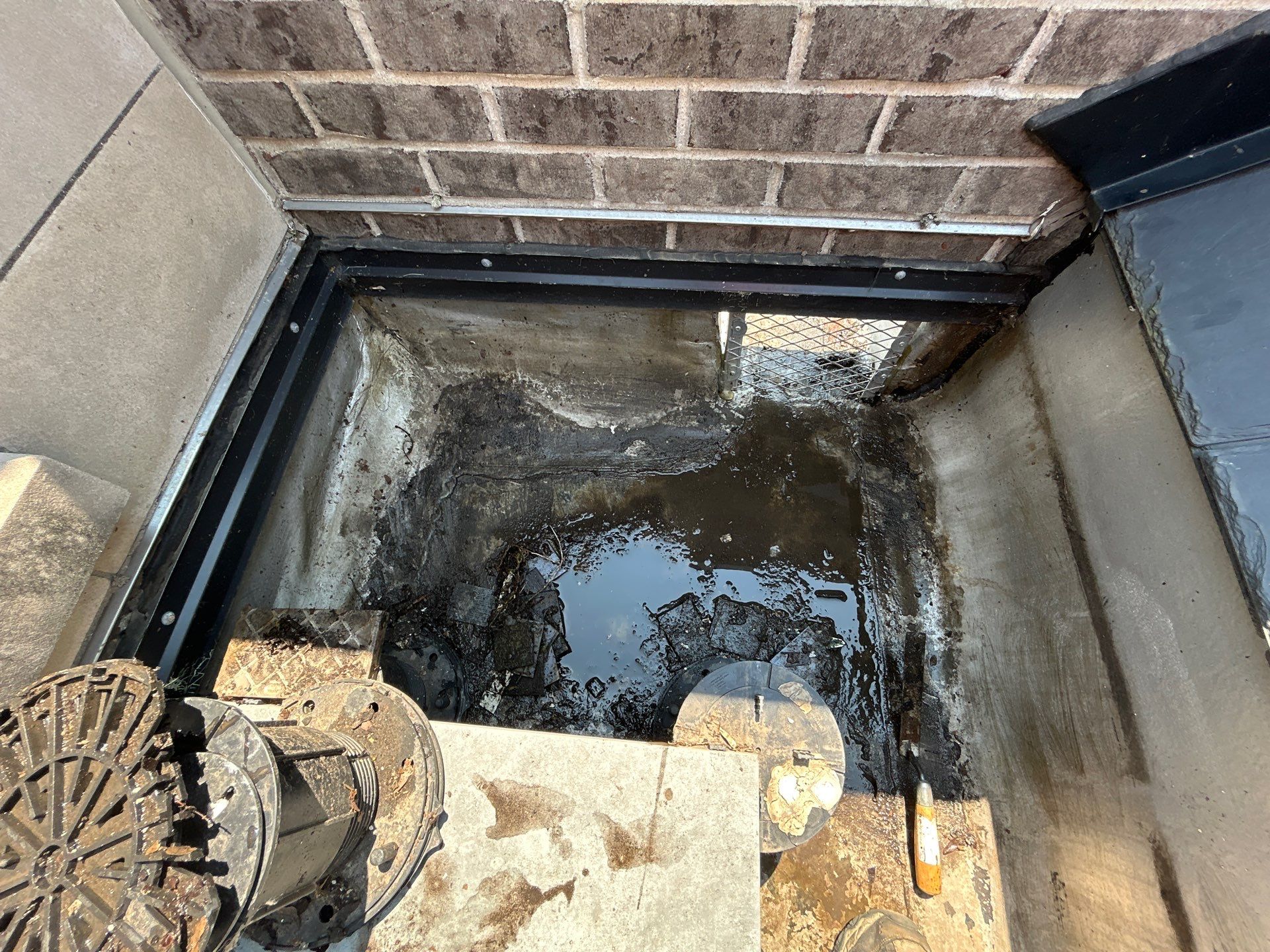 Ponding Water on Chicago Commercial Flat Roofs: Causes, Risks, and Solutions