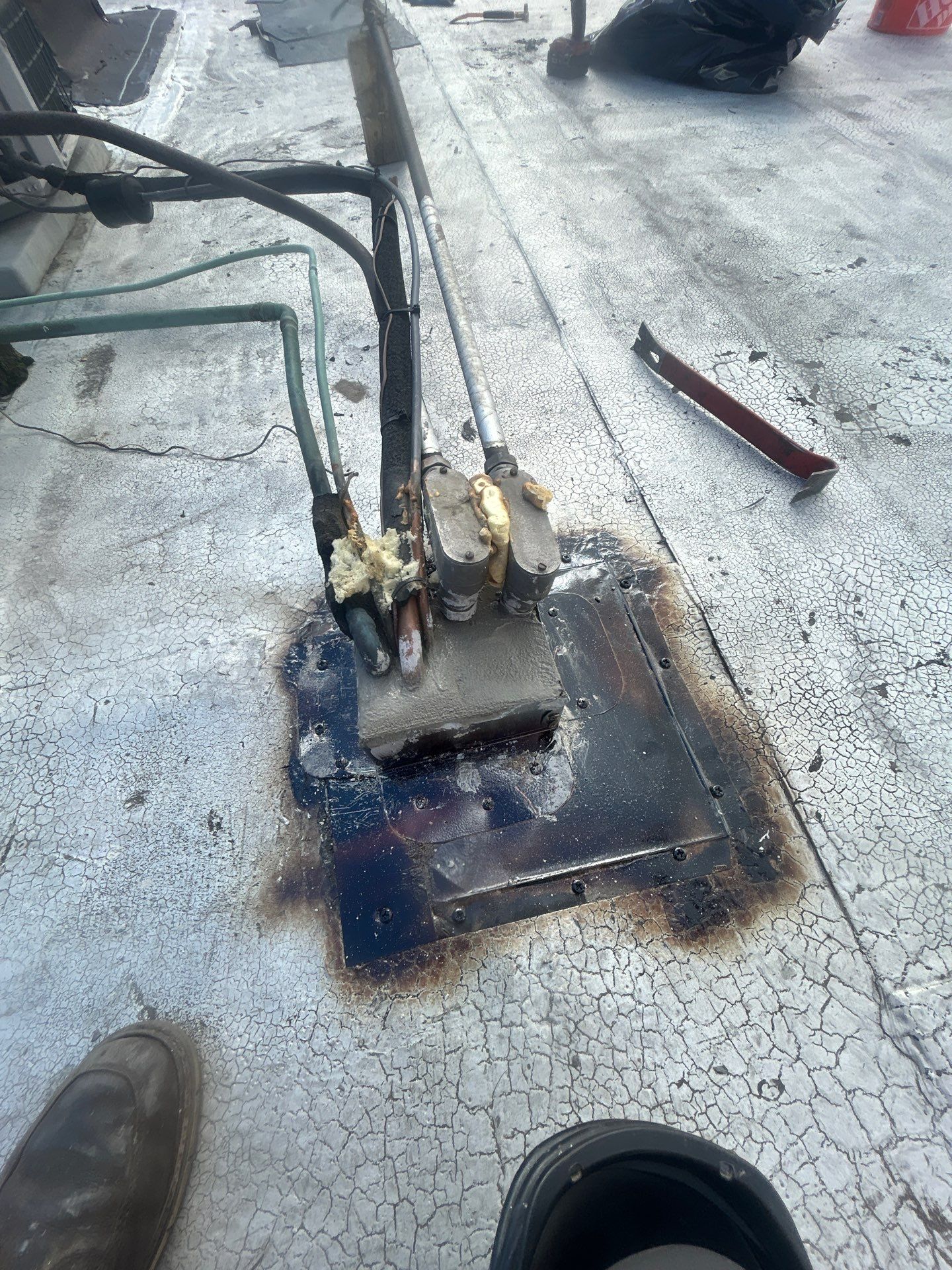 Proper Waterproofing Around HVAC Conduits and Line Sets for Commercial Flat Roofs in Chicago