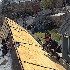 Should-I-Replace-My-Roof-if-My-Shingles-Are-Aging-and-Im-Seeing-Leaks 3