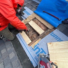 Soft-Spots-on-Evanston-Roof-Could-Be-Rotten-Wood-Under-Shingles 3