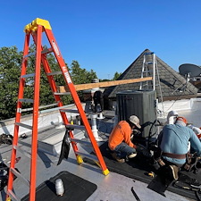 Soft-Substrate-on-Commercial-Flat-Roof-Heres-What-You-Need-to-Know 2