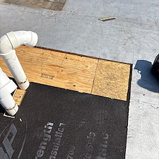 Soft-Substrate-on-Commercial-Flat-Roof-Heres-What-You-Need-to-Know 4