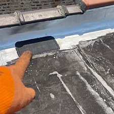 Trapped-Water-Under-Commercial-Roof-Membrane-in-Chicago-Causes-Risks-Repair-Solutions 3
