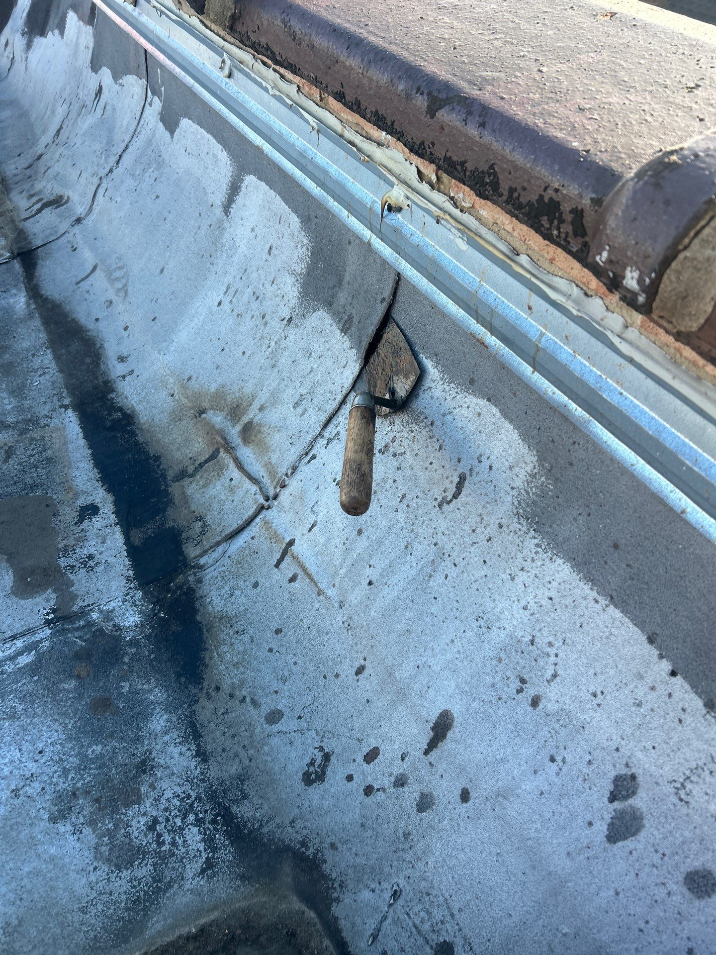 Why is My Chicago Flat Roof Leaking? Check for Openings