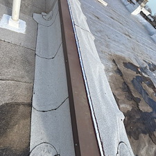 Why-Is-My-Flat-Roofs-Wall-Flashing-Coming-Loose 3