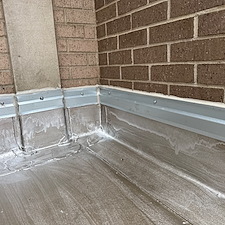 Why-Is-My-Roof-Leaking-Where-the-Roof-Meets-the-Wall 2
