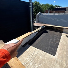 Why-is-the-wall-flashing-on-my-flat-roof-coming-loose 4
