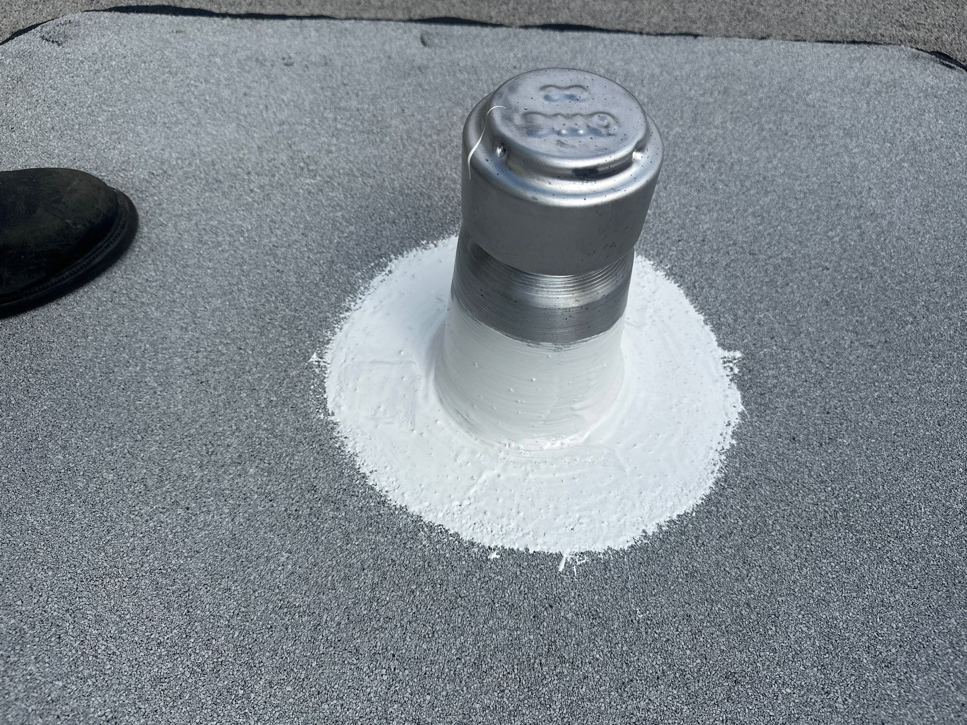 Why Proper Roof Ventilation Is Essential for Chicago Commercial Flat Roofs